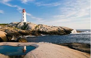 MaFeEsPaz's tweet photo. El Día Internacional de los Faros se celebra el 7 de agosto para rendir homenaje a estas estructuras icónicas que guían a los navegantes y son fundamentales para la seguridad marítima. https://t.co/4L3UeEvJcY
