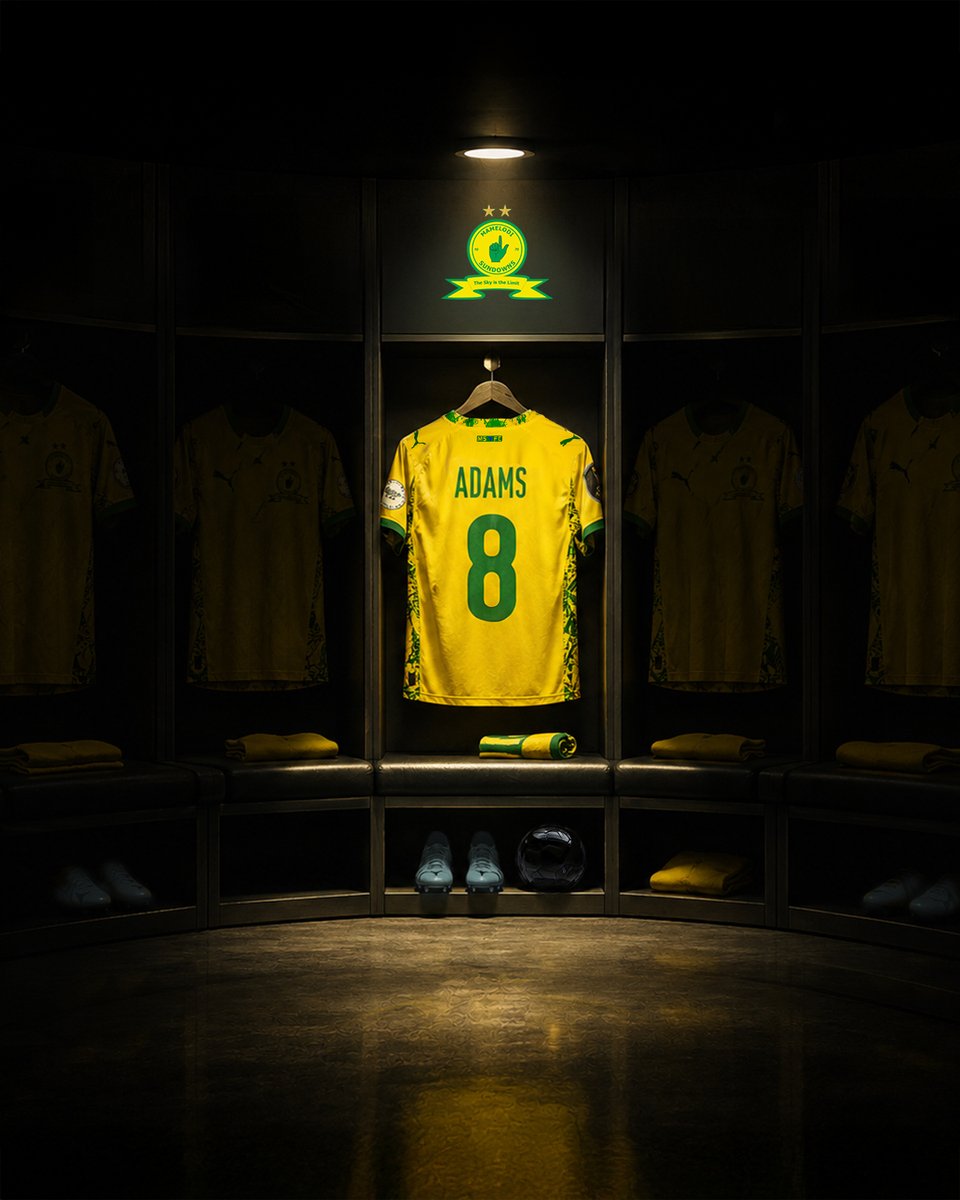 Masandawana's tweet photo. 𝙁𝙊𝙍𝙀𝙑𝙀𝙍 𝙄𝙉 𝙔𝙀𝙇𝙇𝙊𝙒  💛

The number 8️⃣ will forever carry Jayden Adams’ name, memories, and the place he holds in the Mamelodi Sundowns family.

#Sundowns #RIPJayden https://t.co/pOXaDNeXnW