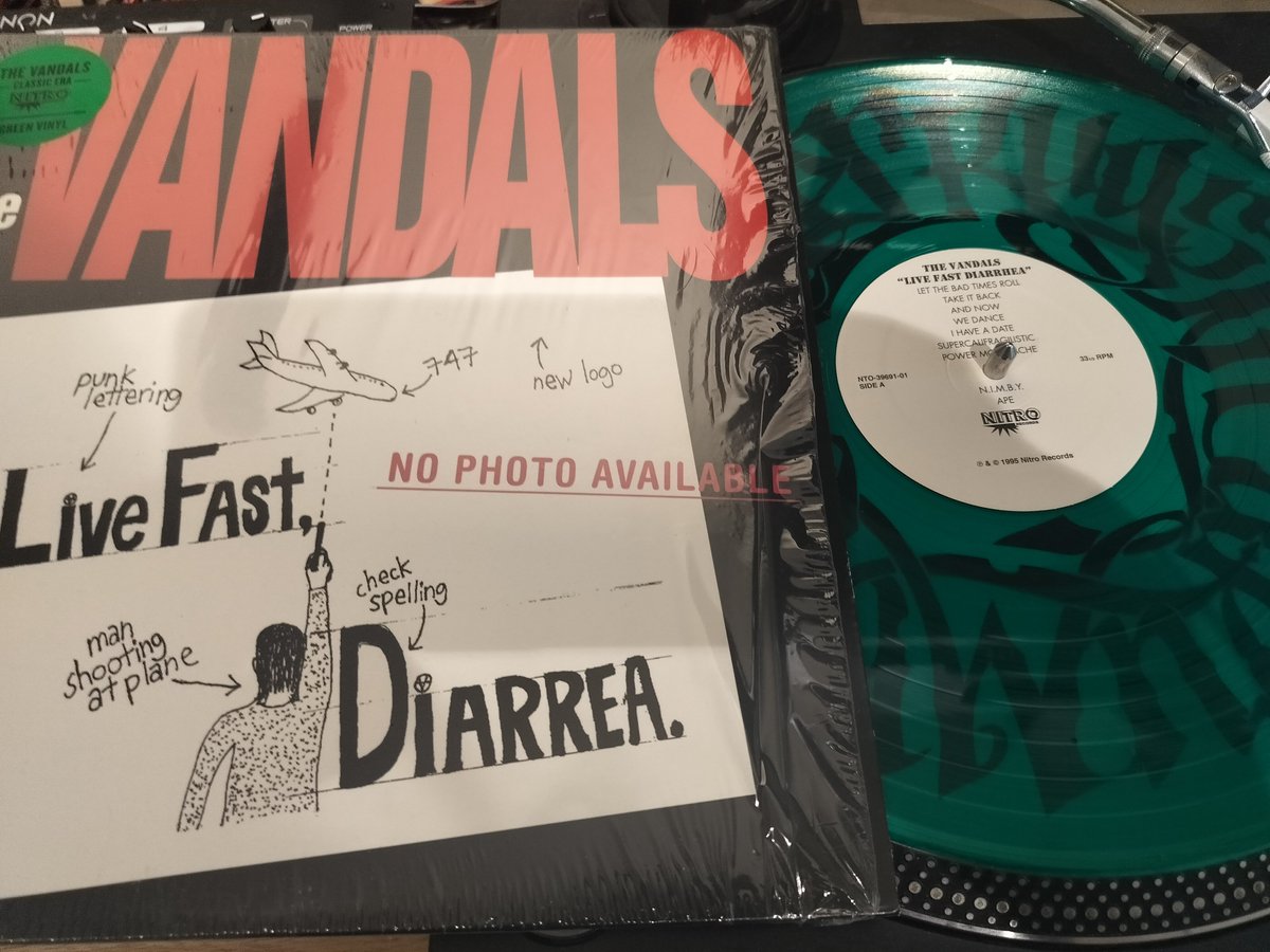 djpbe's tweet photo. The Vandals - Live Fast, Diarrhea
The one with their cover of I Have A Date.
#90s #90spunk #socalpunk #simpletones #nitrorecords https://t.co/P4nYtyWlnh
