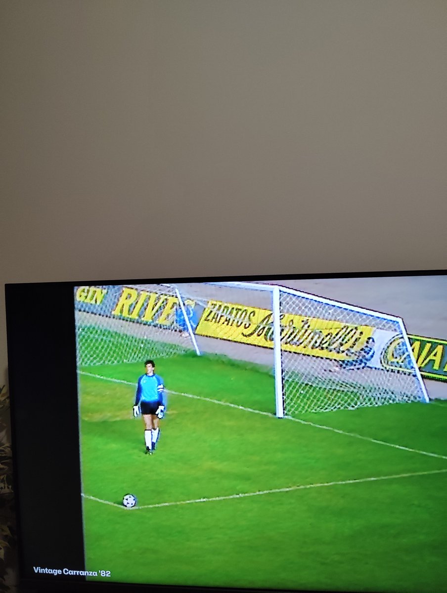 Manolocamacho2's tweet photo. Oro molio en Teledeporte. Trofeo Carranza por un tubo. Chapó @PacoGrandeTVE de un Trofeista Confeso https://t.co/wLDoux8Ouy