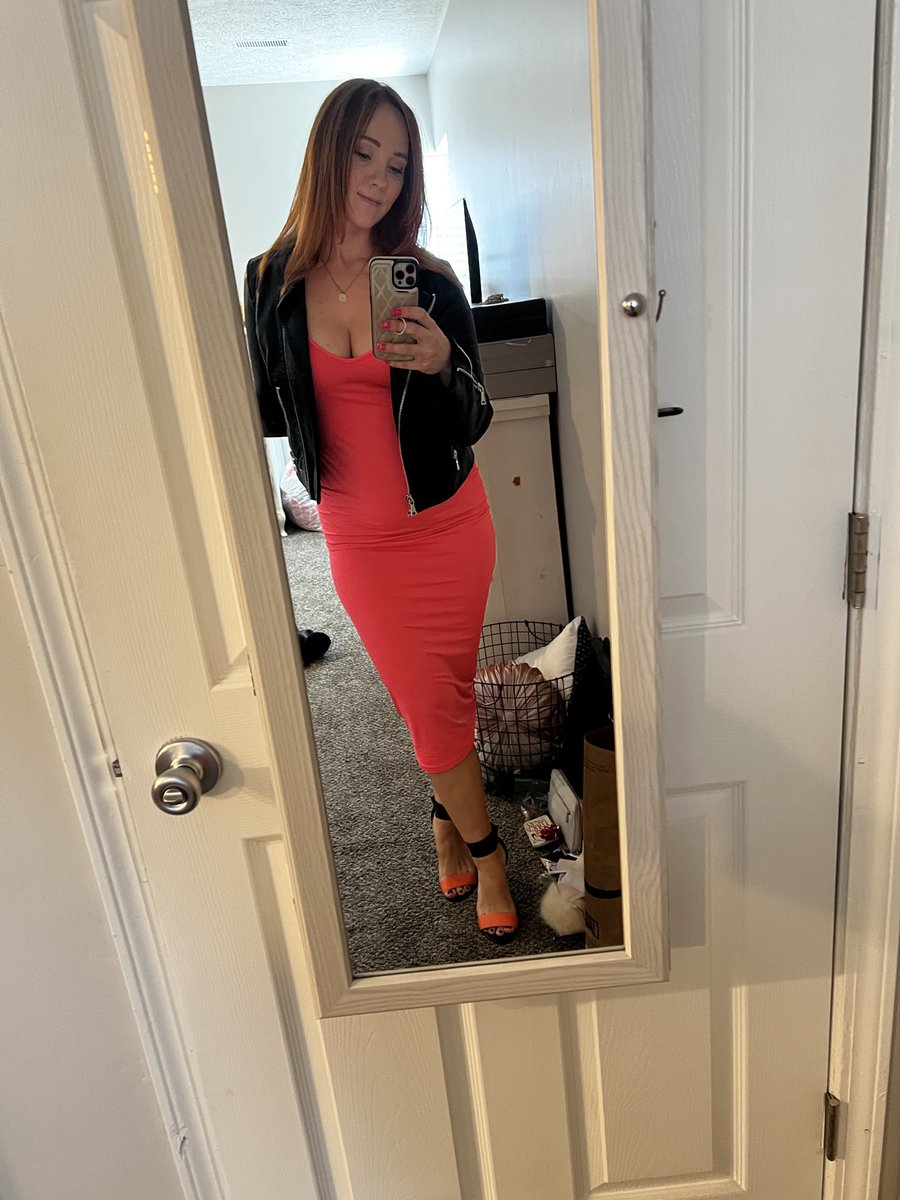 Callhercarmen1's tweet photo. TGIF! Seriously, it's been a week!
Looking 🔥af. 
Tell me where you want to take me to show me off 

#fitoftheday #redhead #pawg #chudai #sexydress #ofgirl https://t.co/z2IFke6ngt