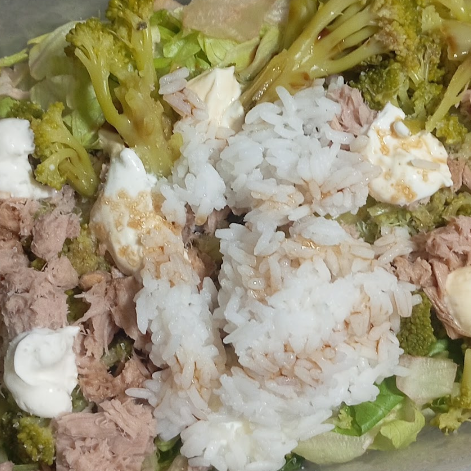 Angelic_pie28's tweet photo. -- 9:10 PM
For dinner soy rice & tuna salad with broccoli and some protein cheese
199c 19.8p 4.7f
#edtwt #edrtwt #shedtwt #sledtwt #ricecaketwt #anatwt #wl #weightloss #mealspo https://t.co/x8KtuYeuLl