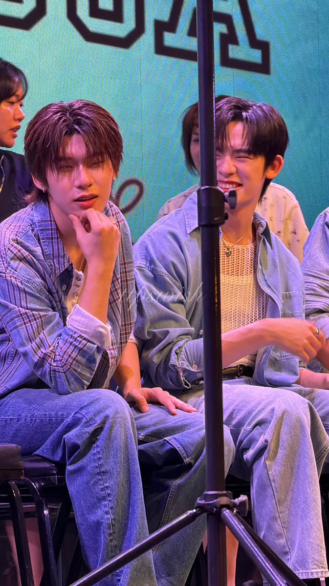 ttpswish's tweet photo. HELLO just pip laughing at tee &amp; then joining him😮‍💨
#DMDinUSAxTMKTTP https://t.co/jLuUQtqhjL
