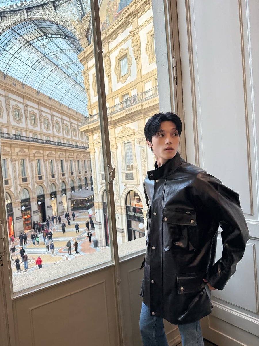 oceaniizz's tweet photo. ㅤㅤㅤㅤㅤ
𝒞onheça-me.

— 𝒩ome : Yoo Seojin 
— 𝒜ltura : 1,74
— ℐdade : 26
— 𝒮igno : Virgem
— ℰstado 𝒞ivil : Solteiro
— 𝒩acionalidade : Sul-coreano 
— 𝒮exualidade : Homossexual 
— ℰstação favorita : Inverno
— 𝒞or favorita : Azul

ㅤ https://t.co/MYFQXkhSJp