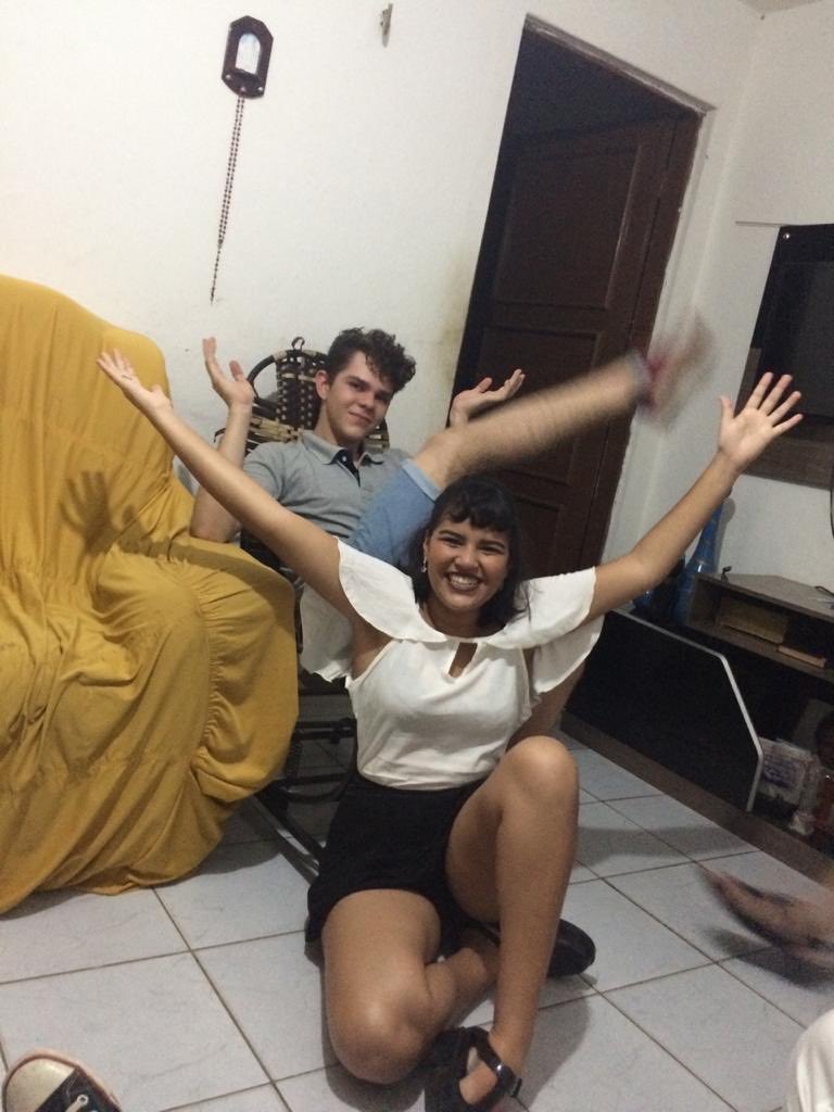 derliax's tweet photo. Acabei de achar essa aqui e gostaria muito de recria lá quase uns dez anos depois https://t.co/0Q0DfzbkoG