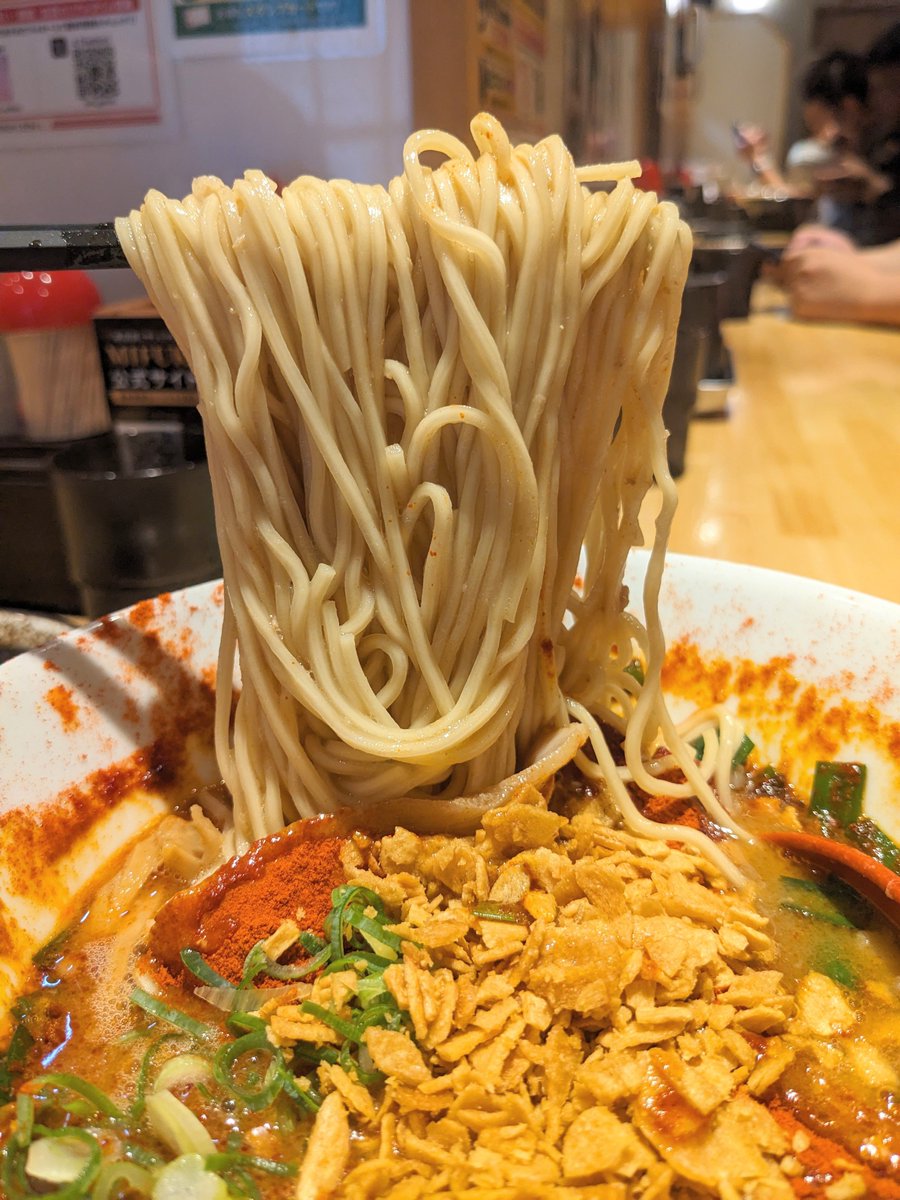 S2TOS2SOUL2SOUL's tweet photo. 先日のアララララァ麺ッ🍜らーめんみふく(STEAK&amp;RAMEN MIFUKU)でスタミナそば🌶️ご無沙汰のみふくで真っ赤やけど辛くない旨辛ラーメン&amp;背徳にんにく飯🍚 #らーめんみふく #スタミナそば  #スタミナラーメン #背徳にんにく飯 #本日のアララララァ麺 https://t.co/VldVLUPTIp
