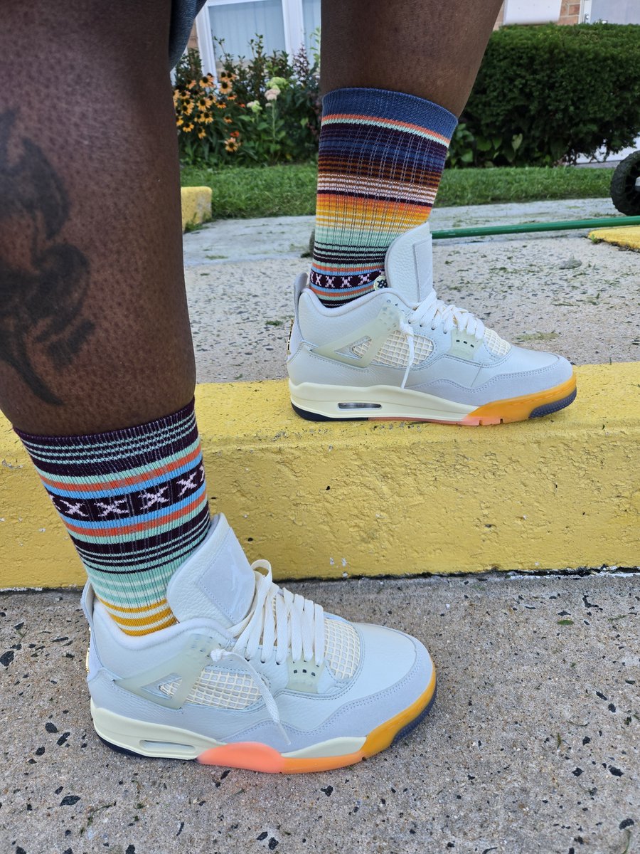 trudyspeaks's tweet photo. 👟: Wmns Air Jordan Retro 4 'Birds of Paradise'
🧦: Stance
.
.
.
#kotd #FireFridays #inmyjs #jordandepot #jumpman23 #airjordanretros #aj4squad #jordan4squad #mjmondays #checksoverstripes #SNKRSKICKCHECK #snkrsliveheatingup https://t.co/xa6asoI8S2