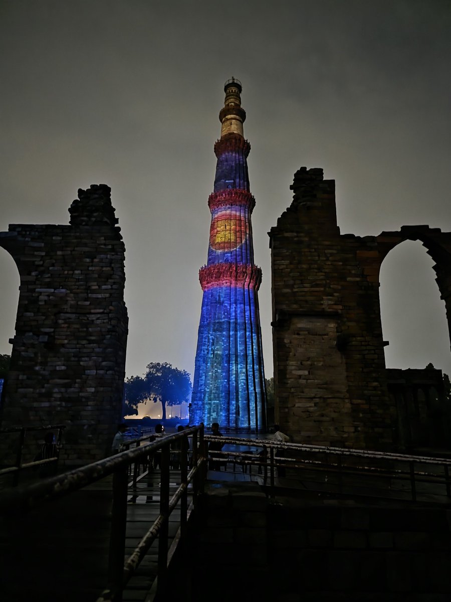 indiatoasean's tweet photo. The iconic Qutub Minar in New Delhi, one of India's historical landmarks and a UNESCO world heritage site, lights up with the @ASEAN flag  on eve of #59thASEANDay

Warmest Congratulations to ASEAN Member States and the ASEAN Secretariat on its Anniversary #ASEAN59 #IndiaASEAN https://t.co/WbpCvozmBr