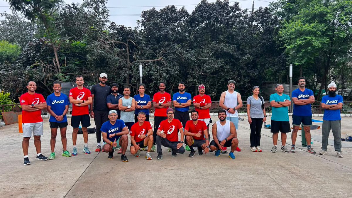 hrsanjaynegi's tweet photo. Easy miles, post-run drills, and non-stop energy with Manish Pacers Army! ๐โโ๏ธโก
Grateful for the guidance of Manish Sir and the incredible squad at ASICS Running Club Indore. Building the engine together! ๐ด๐ต
#ManishPacersArmy #ASICSRunningClub #IndoreRunners https://t.co/V53sfZFg8L