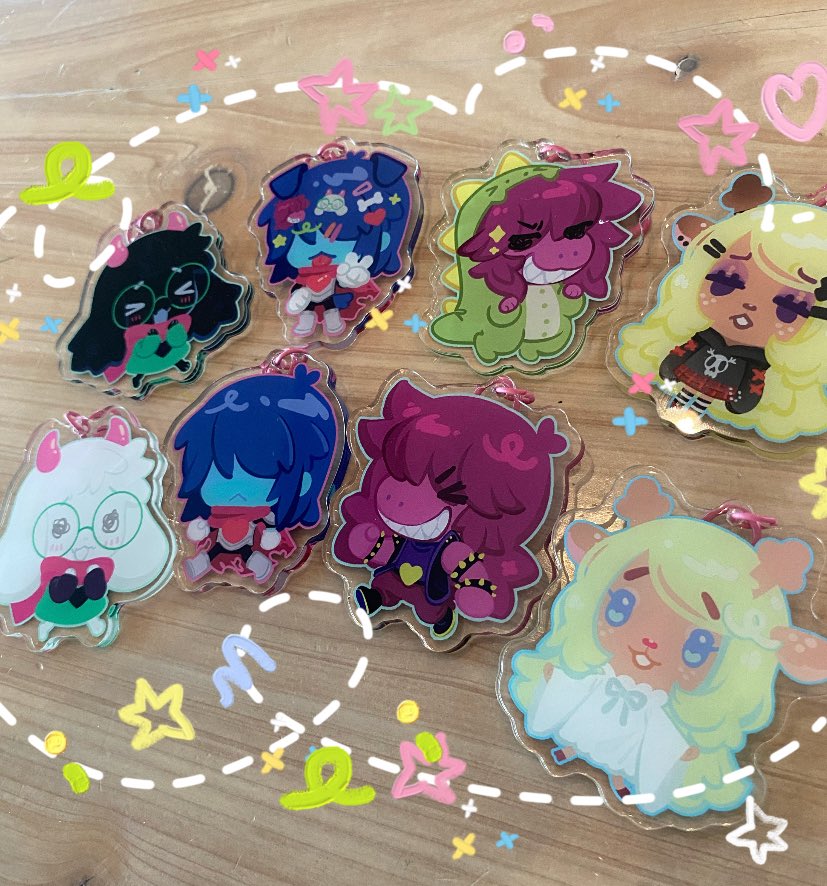 KomunHorangi's tweet photo. DELTARUNE CHARMS R HERE!!!!!!!! 🫪👻🤖
I’m going to have these at my table tomorrow for @animachimarket and next weekend at Magwest!!!!!!!!
Hopefully going to make more for Sacanime too 👀✨
Hehehehehheh im v happy these bc I tried a more lineless style and had a lot of fun :3c https://t.co/55IDfAvZua