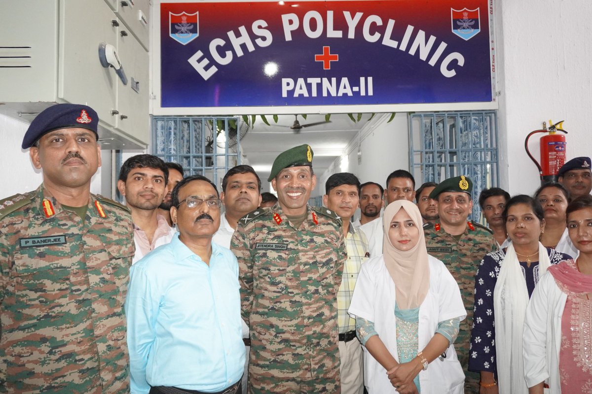 easterncomd's tweet photo. 𝐒𝐭𝐫𝐞𝐧𝐠𝐭𝐡𝐞𝐧𝐢𝐧𝐠 𝐇𝐞𝐚𝐥𝐭𝐡𝐜𝐚𝐫𝐞 𝐟𝐨𝐫 𝐕𝐞𝐭𝐞𝐫𝐚𝐧𝐬
Under the aegis of #EasternCommand, #TrinityArea operationalised a new #ECHS Polyclinic at North Jaiprakash Nagar, #Patna. #GOC, HQ #Jharkhand & #BiharSubArea dedicated the facility to veterans and their dependents, providing them better and easier access to quality healthcare. It is the 18th #ECHS Polyclinic in #Bihar, equipped with dental and laboratory facilities.
The initiative reflects the #IndianArmy’s unwavering commitment to the welfare of its #Veteran fraternity while inspiring the next generation to serve the Nation.
#पूर्वी_कमान के तत्वावधान में #TrinityArea द्वारा #Patna के उत्तर जयप्रकाश नगर में नया #ECHS Polyclinic शुरू किया गया। #GOC, HQ #Jharkhand & #BiharSubArea ने इस सुविधा को #पूर्व_सैनिकों और उनके आश्रितों को समर्पित किया, जिससे उन्हें बेहतर और आसानी से स्वास्थ्य सेवाएं मिल सकेंगी। यह #बिहार का 18वां #ECHS Polyclinic है, जिसमें दंत चिकित्सा और लैब की सुविधा उपलब्ध है।
यह पहल अपने #पूर्व_सैनिक परिवार के कल्याण के प्रति #भारतीय_सेना की अटूट प्रतिबद्धता को दर्शाती है और युवाओं को राष्ट्रसेवा के लिए प्रेरित करती है।
#भारतीय_सेना
#पूर्वी_कमान
#IndianArmy
#EasternCommand
#VeteransFirst
#ServingBeyondService
#WeCare
@adgpi
@SpokespersonMoD
@HQ_IDS_India
@indiannavy
@IAF_MCC
@official_dgar
@ProDefKolkata
@HQ_DG_NCC
@DIAV20
@jhar_governor
@GovernorBihar
Facebook -https://t.co/ASlzNPrEbh
Instagram - https://t.co/pA41thZw5h