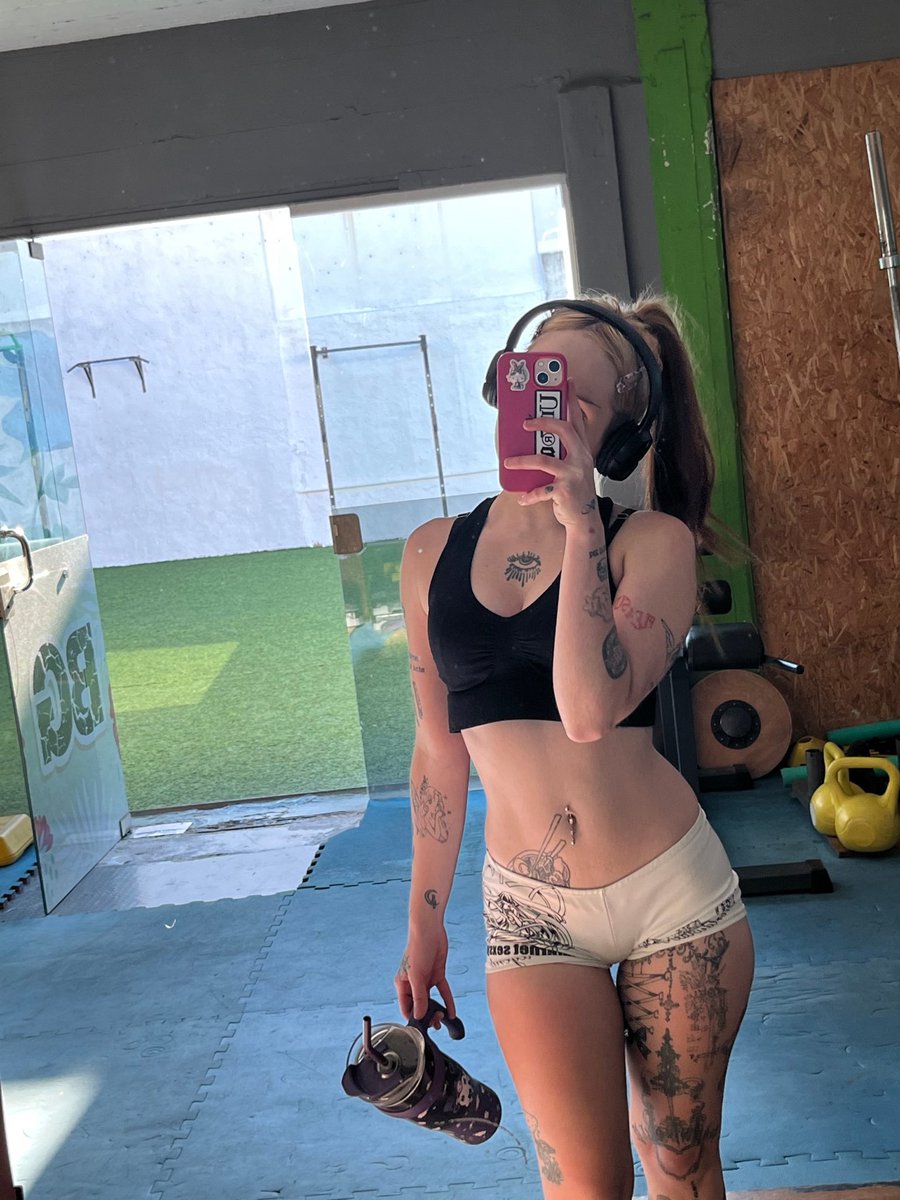 ruby_snow25's tweet photo. gym era hitting different https://t.co/aXZnSzQOBi