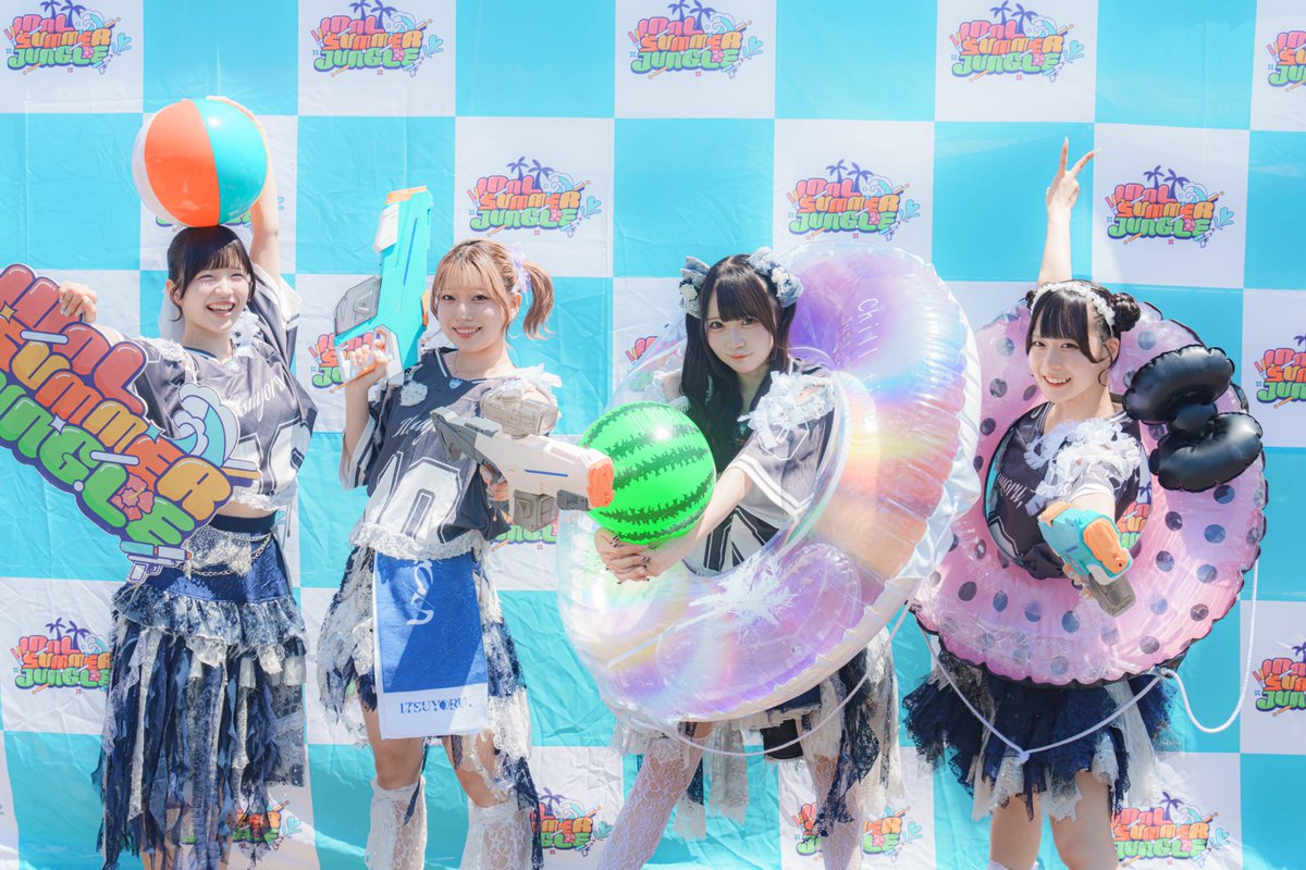samajan_idol's tweet photo. 【 IDOL SUMMER JUNGLE 2026 DAY2】

KABUTOMUSHI STAGE🪲
ご出演ありがとうございました！❤︎

マザリさん@mazari_info 
Aiveryさん @Aivery__ 
いつかの夜に僕たちが、さん @itsuyoru_info 
アイテムはてるてるのみさん @teruteru_OFC 

#サマジャン2026 https://t.co/9DL6lXEa8B