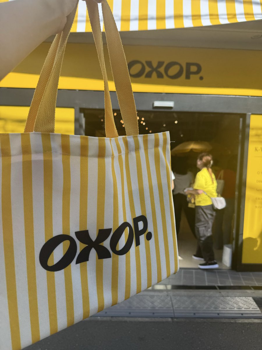 ars_p_i's tweet photo. 昨日の東京美容🦕

OXOイベ (電波ストレスえぐいけどLINE特典のアイス美味しい🥺)
↓
OXO前自販機(LINEでコーヒー豆)
↓
JO MALONE (ゲームでギフト、事前予約時にクロスワードでミニ香水)
↓
アットコスメ 1F (肌診断でクレドポーサンプル)
↓
渋谷ドンキ (投稿でVTパックとくじで追加で貰えるものも) https://t.co/Mnuiywt9Ng