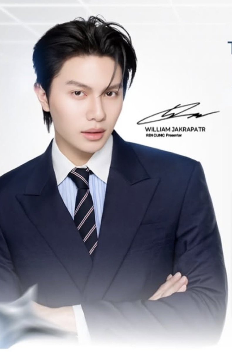 valcrazyforWE's tweet photo. THIS PIC IS GIVING CEO VIBES 😩😳 https://t.co/O5s1ZWThsE