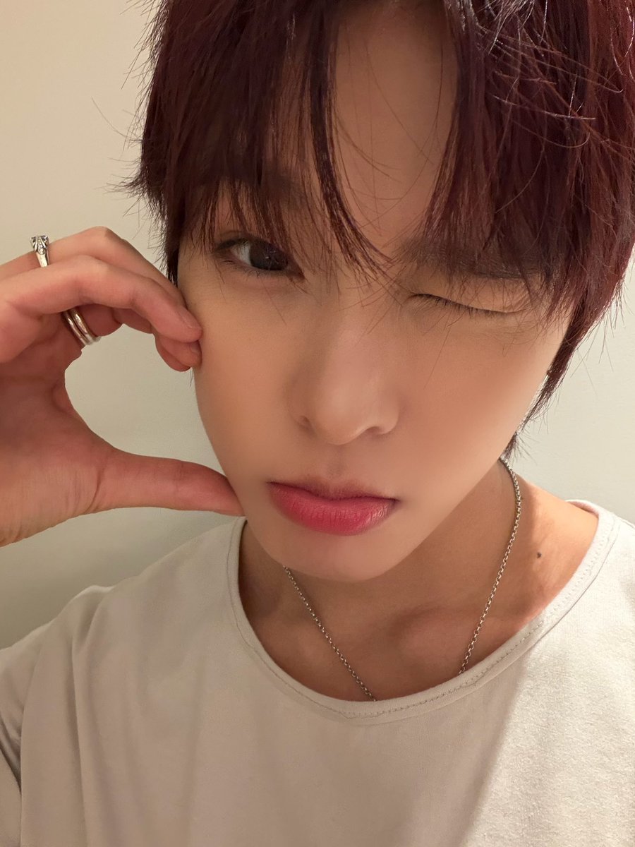 1nt0odeep's tweet photo. 260807 버블
빨머의 악마 https://t.co/74qfZr2G8i