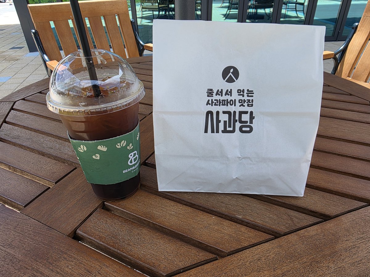Lunar_2clipse's tweet photo. 올만에 하는 취미활동.

불면증은 많이 나아진건?가 https://t.co/5xDlzOG7xQ