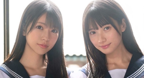 sgn1903's tweet photo. 先生のお願いで黒歴史作っちゃう2人の女の子！ほんとありがとう 17811781 https://t.co/zoD1kpd8PO
