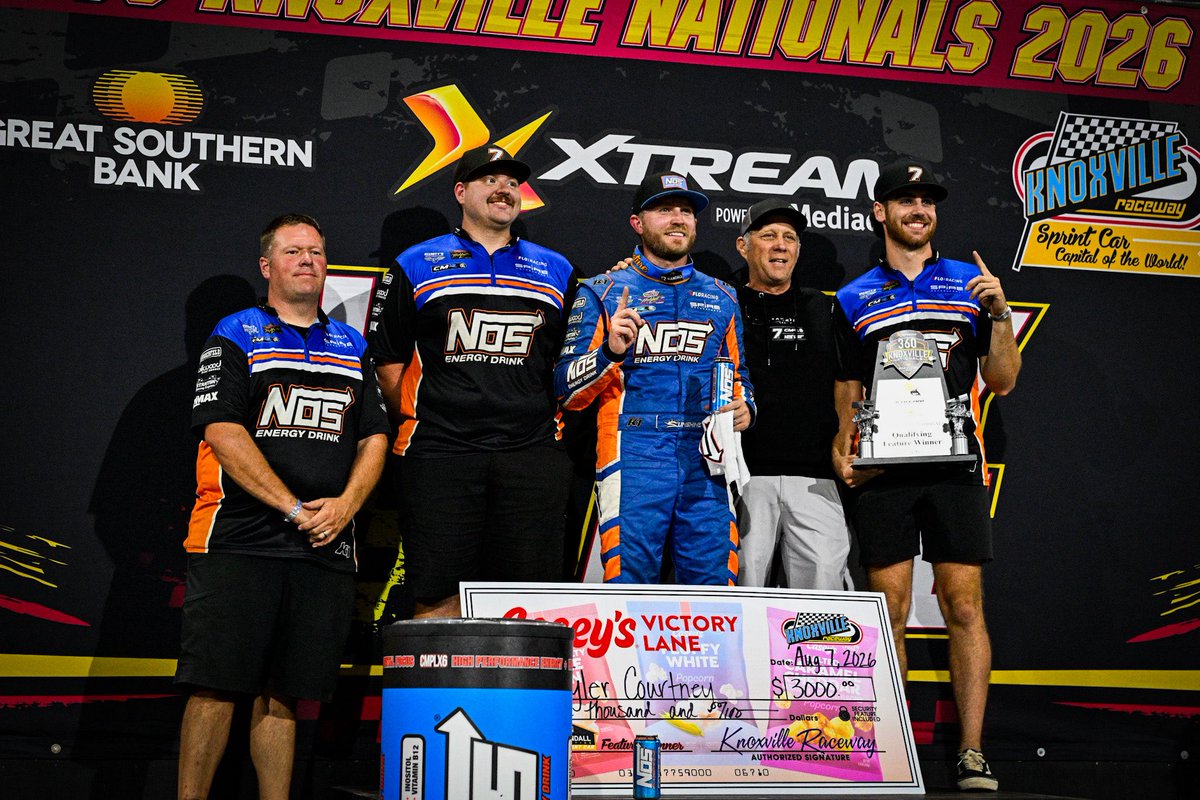 ASCSRacing's tweet photo. A very special moment for this crew 💙🧡

#ParkedIt https://t.co/P4dic6g5yN