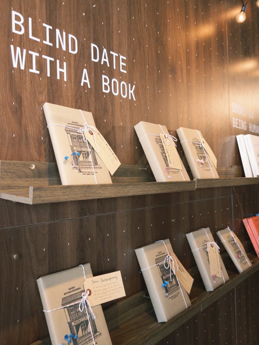 byvesper_'s tweet photo. I unexpectedly stumbled upon a very meaningful little bookstore.Books here find their own owners. https://t.co/UaTgyPUfv8