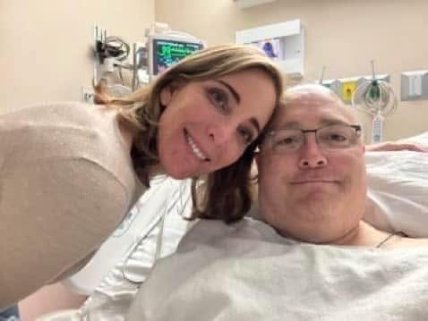 skymeds_store's tweet photo. 60 years old. Healthy. Active.
5 months ago, his labs were perfect.

Then came the aches. The exhaustion. The feeling that something was deeply wrong.

Bloodwork came back. PSA: 141.

Just months earlier, it was 3.4.

Scans showed widespread bone metastases. Stage 4 Prostate Cancer. Gleason 9. Aggressive. Life-threatening.

We didn't waste time.
We started a protocol right away:

Ivermectin – 24mg/day

Fenbendazole – 222mg/day

His oncologist added hormone blockers (Orgovyx, Nubeqa) and later Taxotere.

Results?
In about 3 months, his PSA dropped from 141 to 0.25.

That's a 99.8% drop.

Stage 4. Gleason 9. Bone metastases. And his cancer markers crashed.

The system is catching up.
Ivermectin and Fenbendazole work in synergy with hormone blockers. They work with chemo. They enhance cancer cell killing.

This is what you want in an aggressive case like this.

Next, we're getting imaging results. But for now, this patient has the best possible outcome in the shortest time frame.

A 99.8% drop in 3 months.

I do this so often, it's become second nature.

⚠️ Not medical advice – just a real case shared for awareness. Consult your doctor.