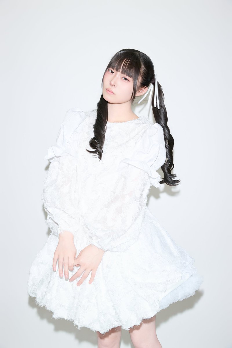 YAB_OfficialX's tweet photo. 💛千晴はぐ(18)💛
   @HAGU_YAB
 
Member Color : 黄色
Birtday：11月27日
Hometown：岩手県
Height：156cm
Hobbies：ママはぐのハンカチと遊ぶ
Special Skills：物作り(編み物、ミシン)
Favorite Food：パイン、もちもちするもの
 
Photo : 新田桂一 @keiichinitta
 
#YOURADVISORYBOARD
#ユアアド
#はぐをはぐくむ