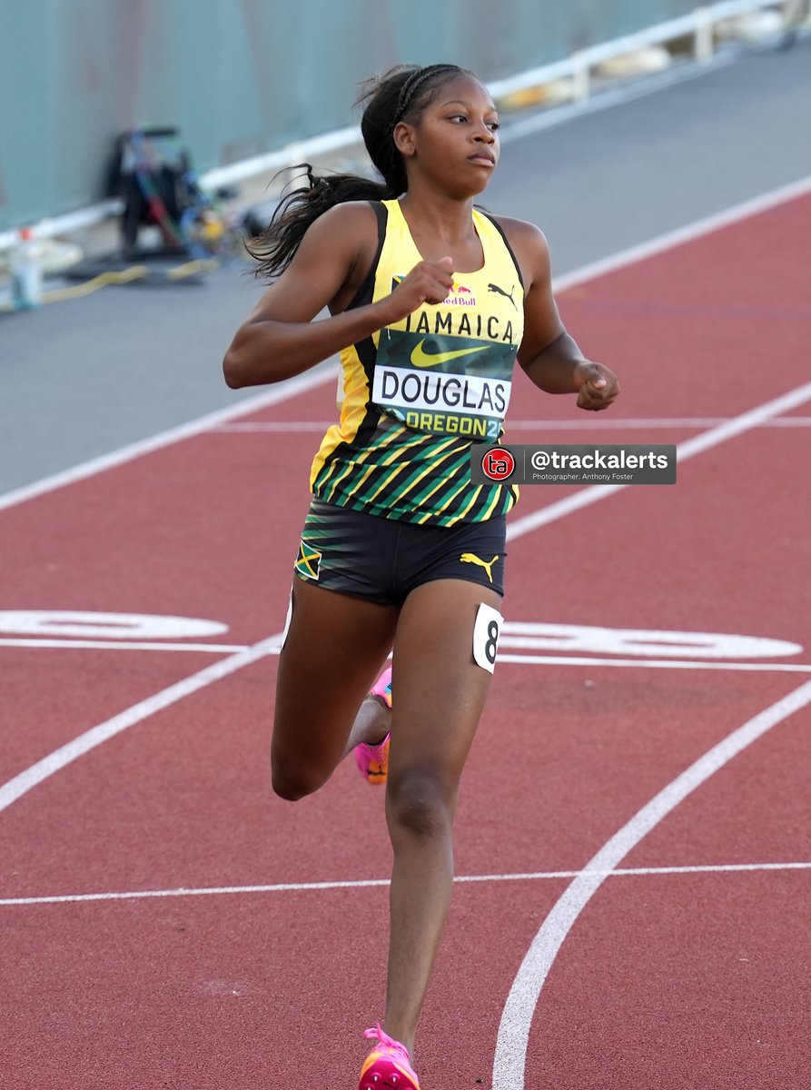 trackalerts's tweet photo. 🇯🇲 Shanoya Douglas powers into the World U20 women’s 200m final!
The Jamaican won her semifinal in 22.53, ahead of Mariah Maxwell in 22.78.
Wind: +0.5 m/s. #Eugene26 #WorldU20Champs #Trackalerts https://t.co/yboFfM8pCR