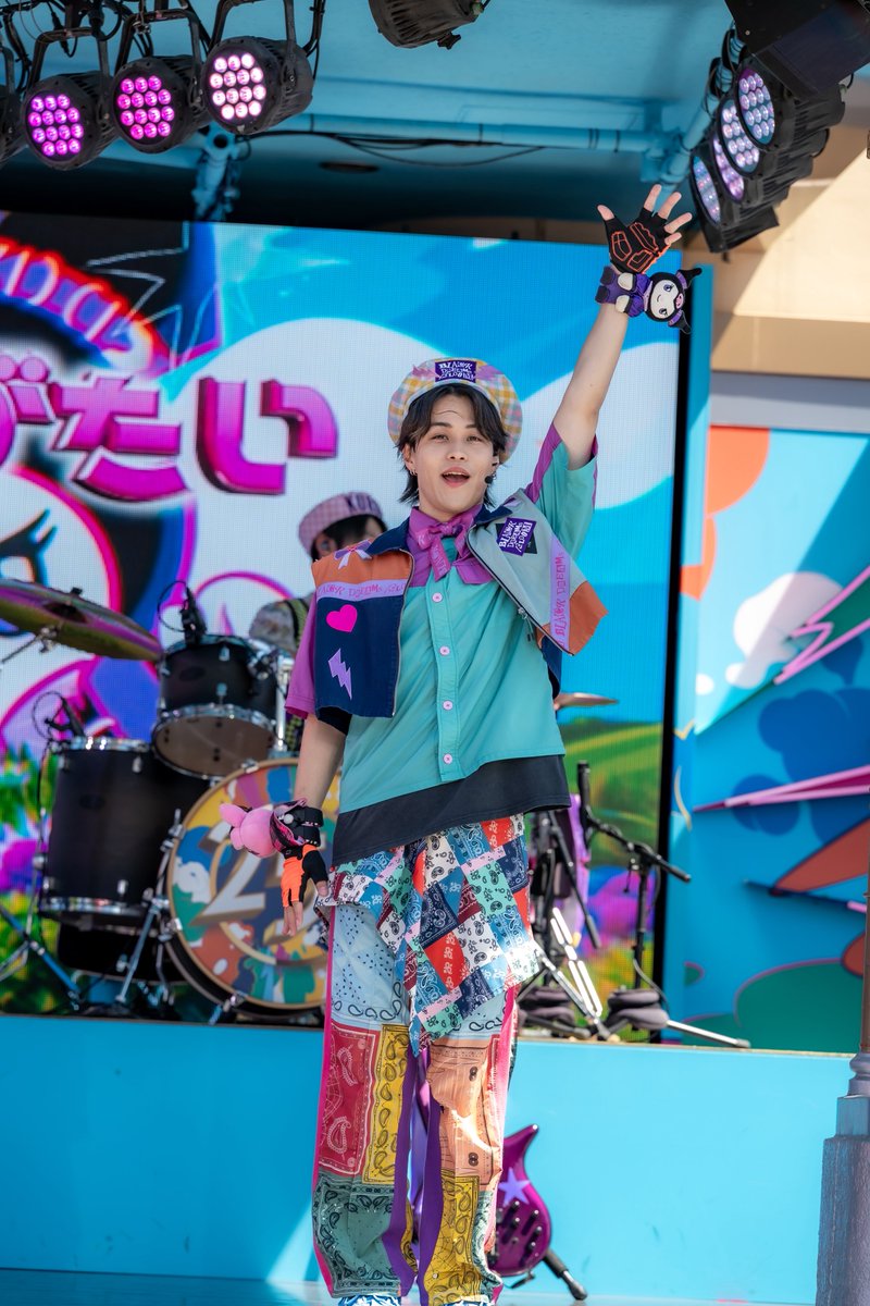 candykumasan's tweet photo. 08/06 10:10 M-usic🩵

#クロミライブ
#USJファン https://t.co/24puAaTWyf