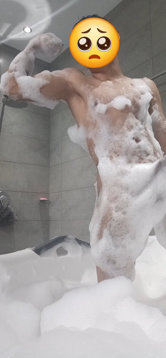 cinnamonboy18_'s tweet photo. Bath Time
#naked #bath #CHUDAİ #nude #exibisionism https://t.co/h4wgkA0mvn