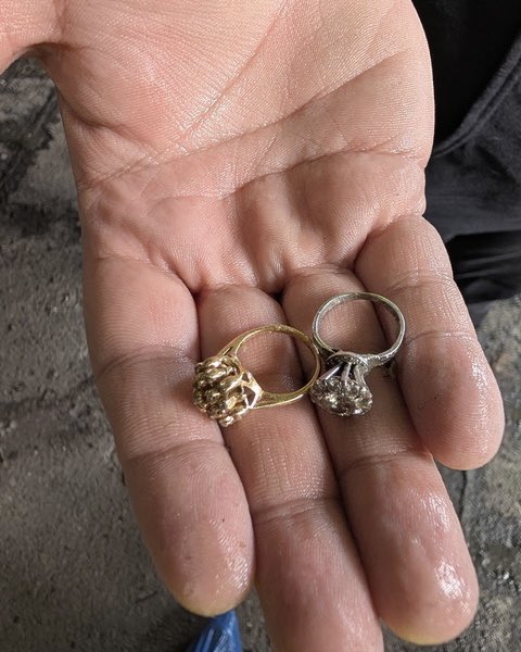 Complex's tweet photo. A Brooklyn resident accidentally threw two family heirloom rings in the trash, but sanitation workers helped recover them from up to 20,000 pounds of garbage. 

The rings were found within 10 minutes of searching, saving four generations of family history from being lost.

[📸: via/ NYCSanitation]