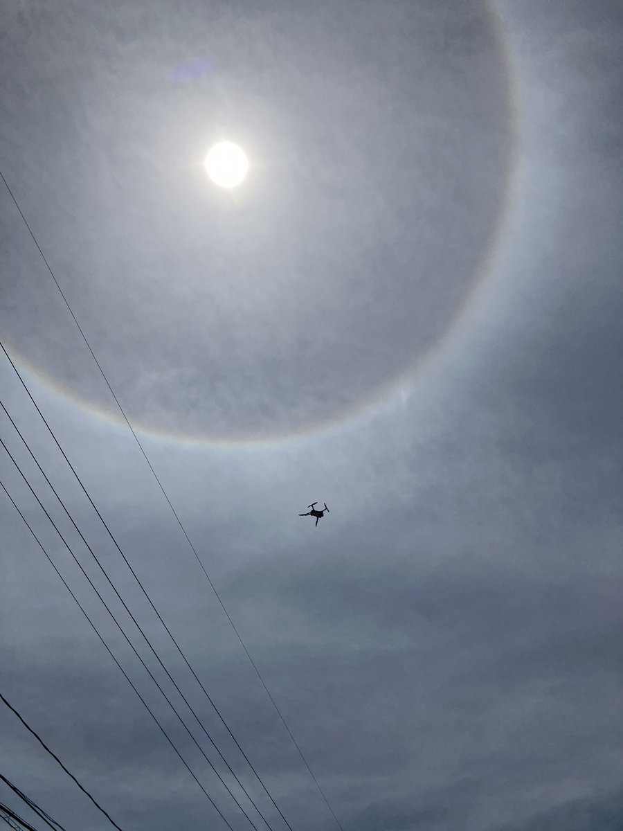 Aeroforge_b's tweet photo. 炎天下の中！素敵な🌈虹🌈が！
今日は撮影のお手伝いです！ https://t.co/qMOwP3ILVa