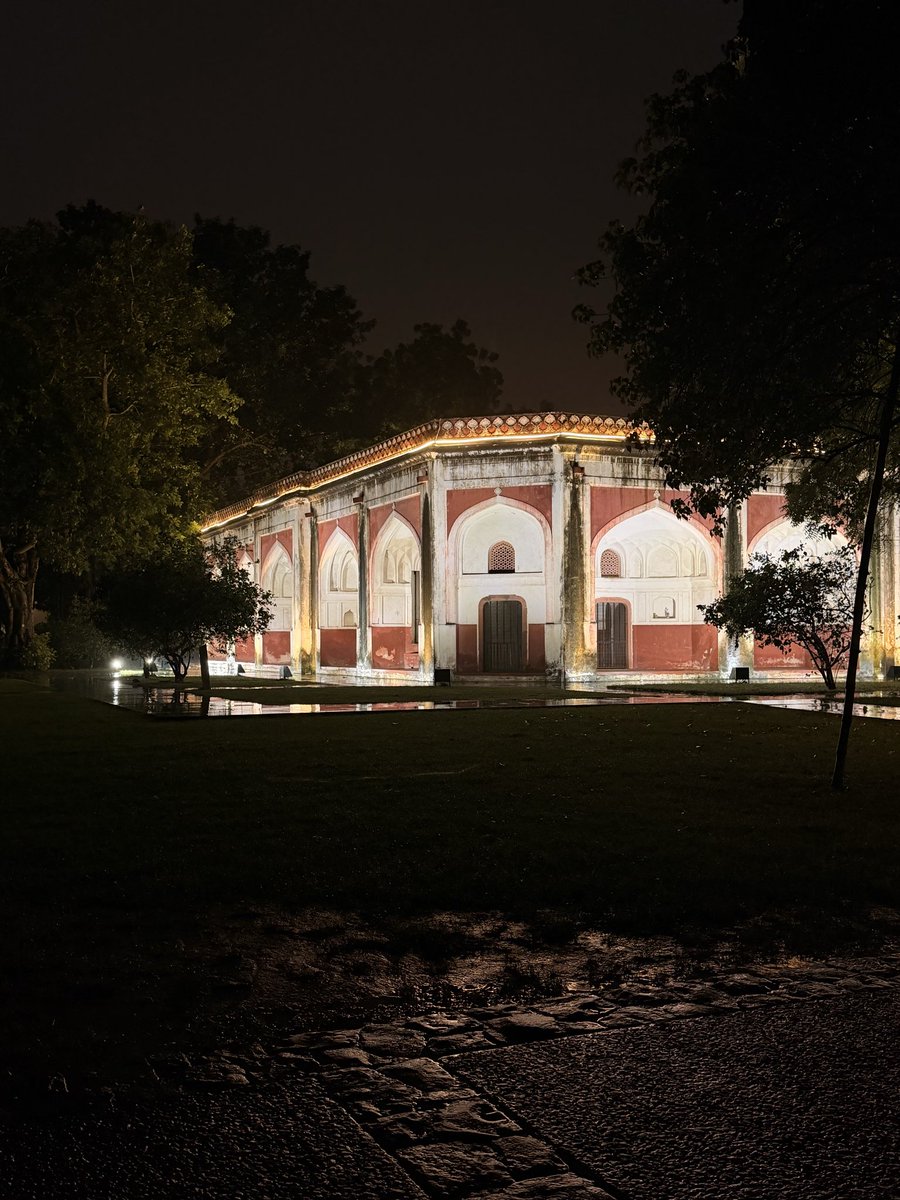 Dekisugi021's tweet photo. Monsoon is the best time to explore Delhi https://t.co/sayEkd9lNN