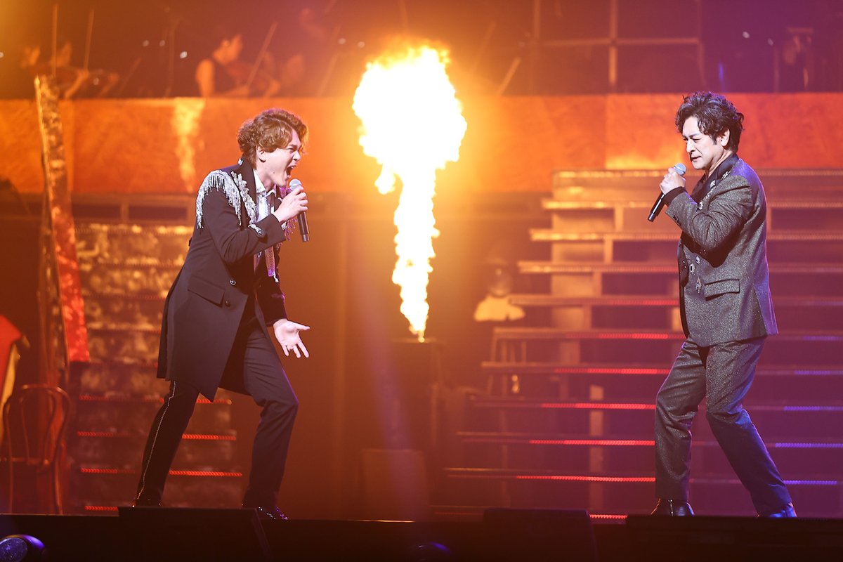 edgelinetokyo's tweet photo. “帝コン”『New HISTORY COMING ARENA LIVE』ゲネプロ！堂本光一も知らないSHOCKのもの？ https://t.co/KfjiZciIIL

※注 ネタバレ写真有
堂本「どんなコンサートになるのか分かりません」
堂本らがフリフリなエプロン姿にも
#NewHISTORYCOMINGARENALIVE https://t.co/BDTH1mziJS