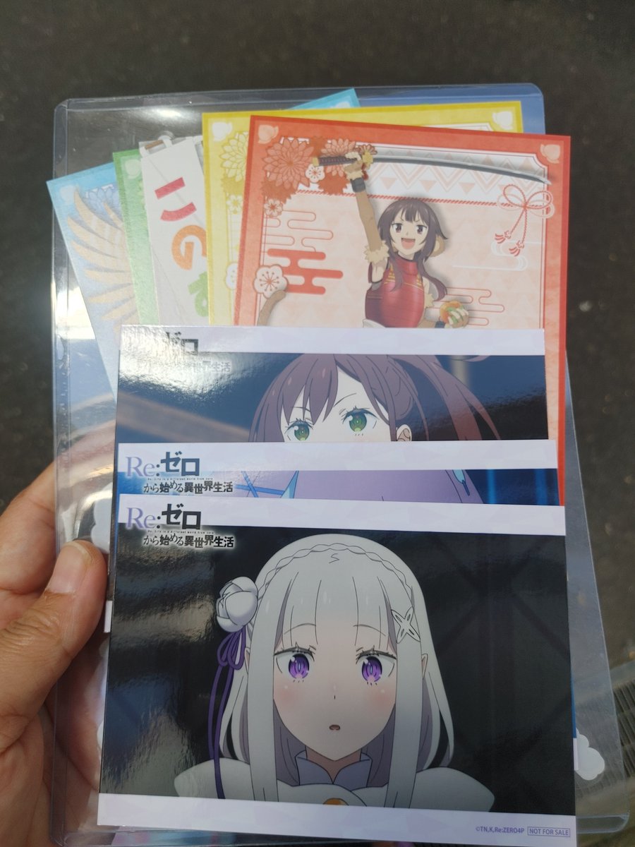 ailovemickey's tweet photo. アニメイトでグッズ買って特典もらったらエミリアだった〜💜嬉しい︎💕
このすばはコンプリート出来るように買ったから無事コンプリートしました🙌
アニメイトリニューアルされてて、りえりーのキャラクターがいっぱいあって、いっぱい買いそうになったけど我慢した(ちょっとは買いました🤭) https://t.co/UK0liRNF4Y