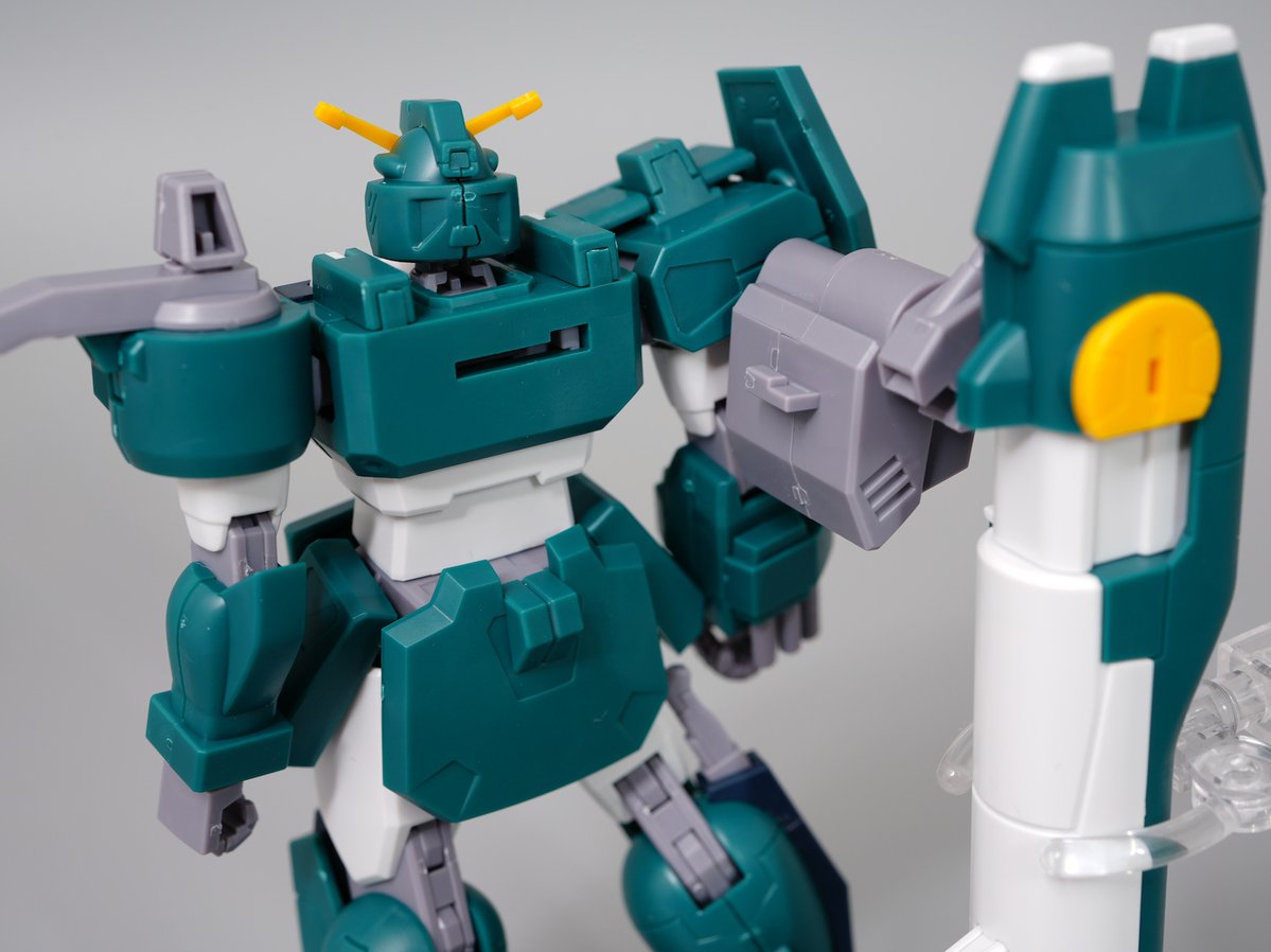 hobbynotoriko2's tweet photo. レオパルドのバックパックは組み立て時にスライドロックすることで抜けなくなる独自規格 https://t.co/n2LLU725sf