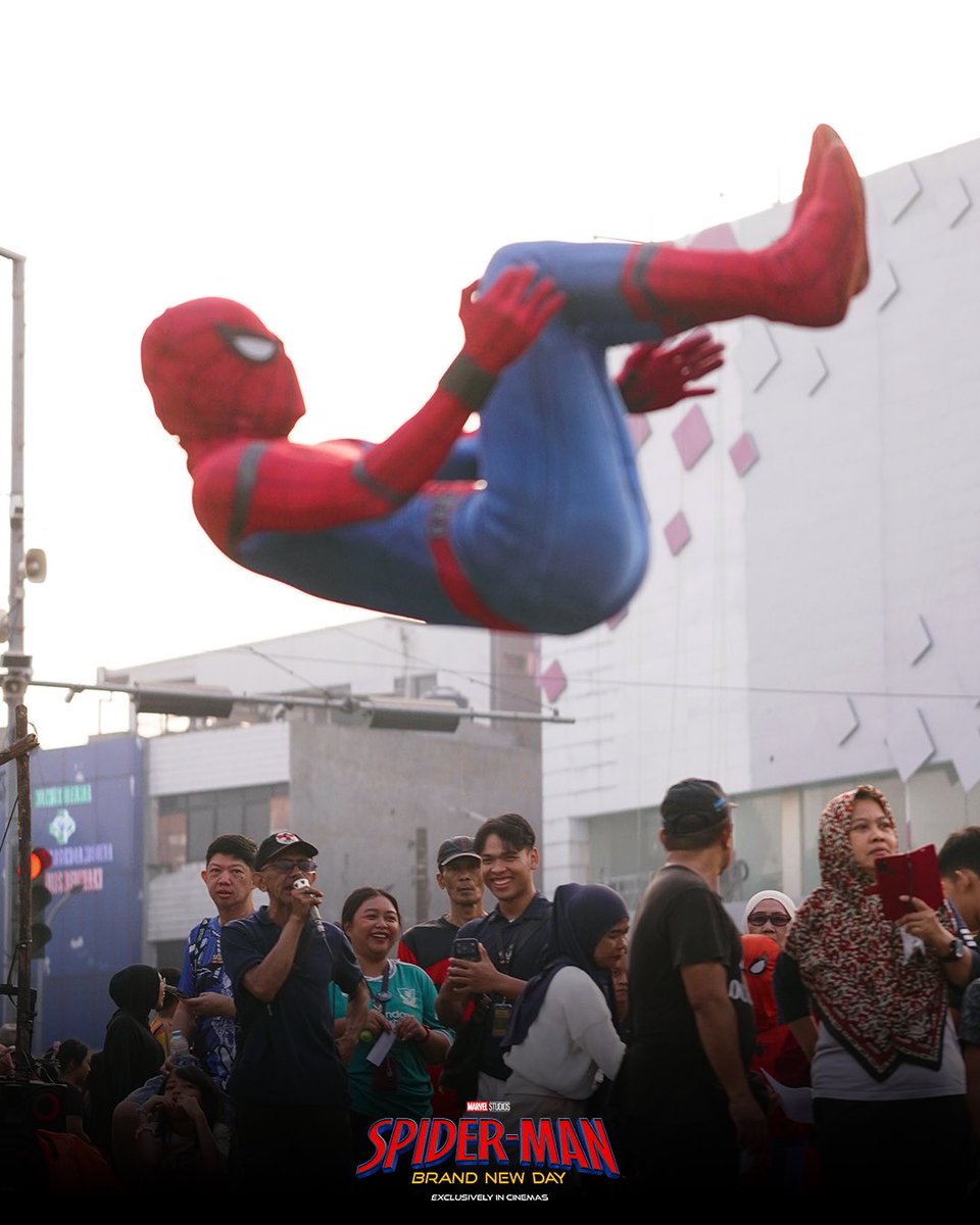 SonyPicturesID's tweet photo. Minggu lalu, Spider-Man mampir ke Depok 🕷️🕸️

#SpiderManBrandNewDayID https://t.co/55mvGhbgRd