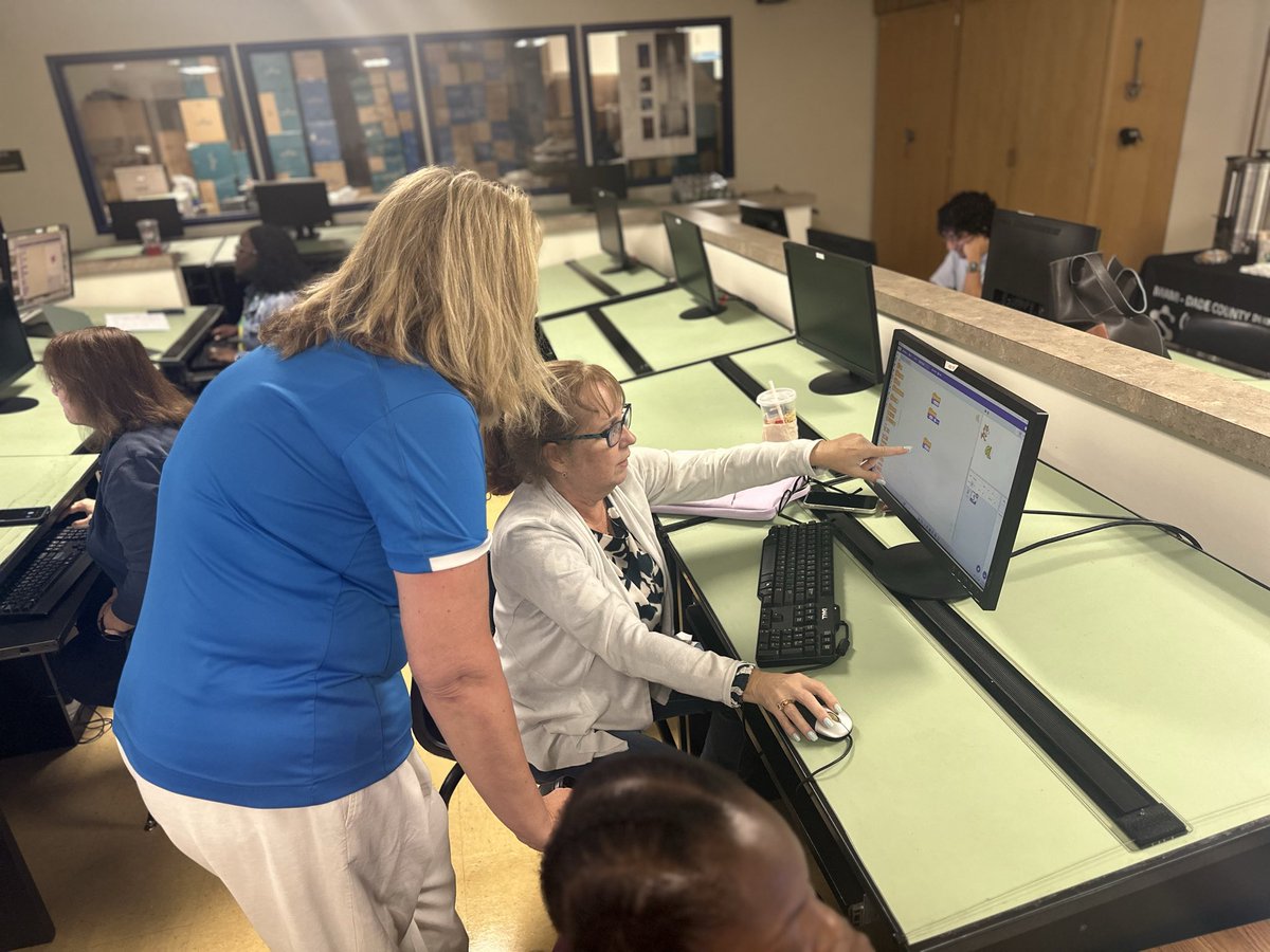MDCPSRobotics's tweet photo. Two engaging days of integrating coding in K-8th grade education with BootUp @ScratchJr, @scratch and Robotical. @bootuppd @amazonnews
@DianeGielas32
@MDCPSSTEAM
@STEAMDesignated
@MDCPSRobotics
#YourBestChoiceMDCPS #MDCPSSTEAM #AmazonFutureEngineer
#BootUpPD https://t.co/fedlFDEjdl