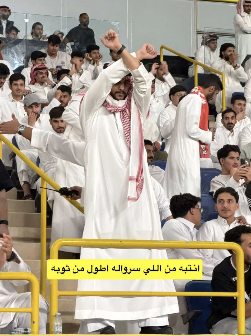 ThorFinn1xx's tweet photo. 🚨🚨- صورة للرئيس نايف حمدان بعد طرده: https://t.co/EpZQryU1oM