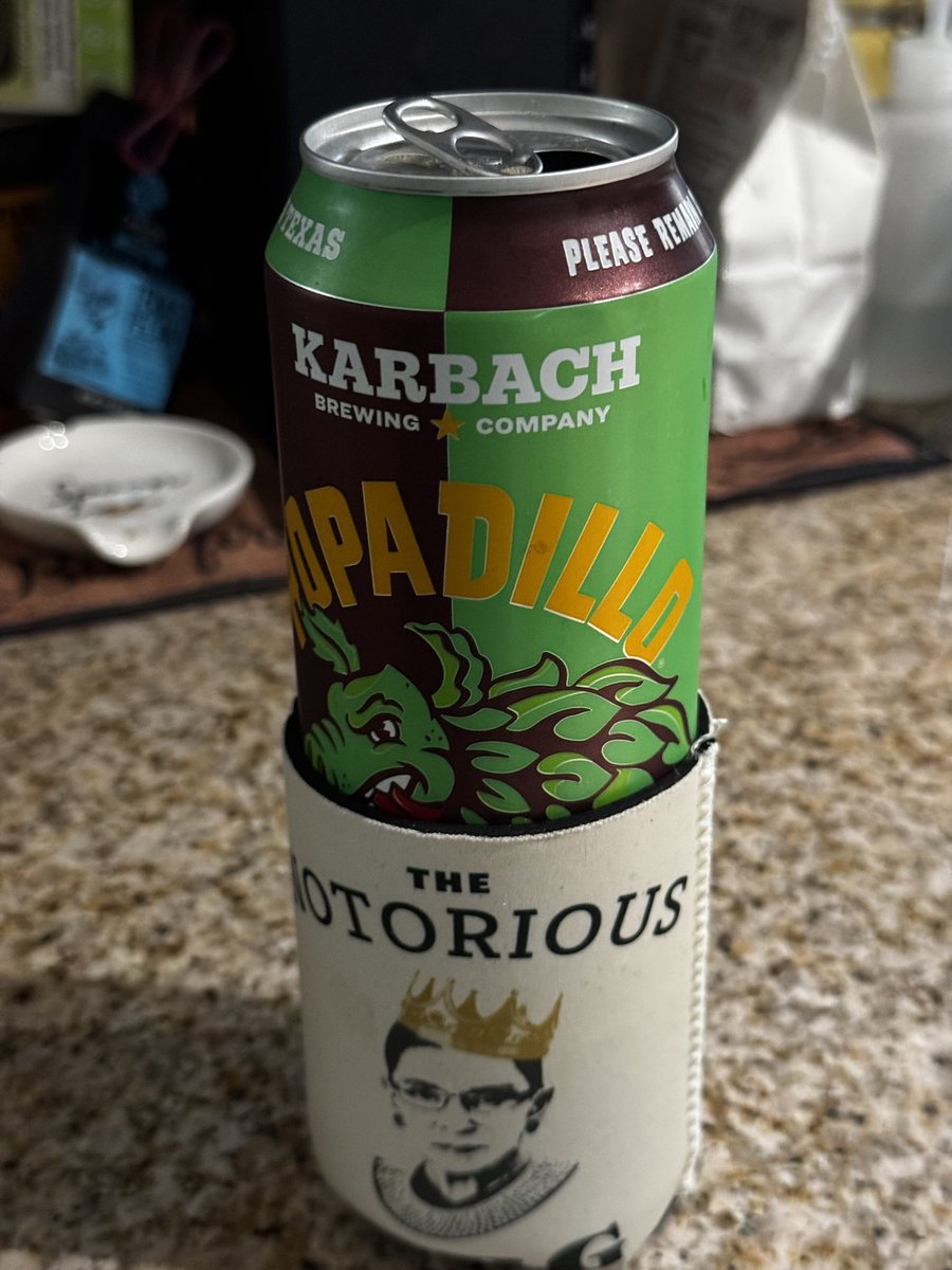 koffee66's tweet photo. Finally some time to relax after a crazy work week.
#weekendvibes #IPA https://t.co/rfAvoRojNY