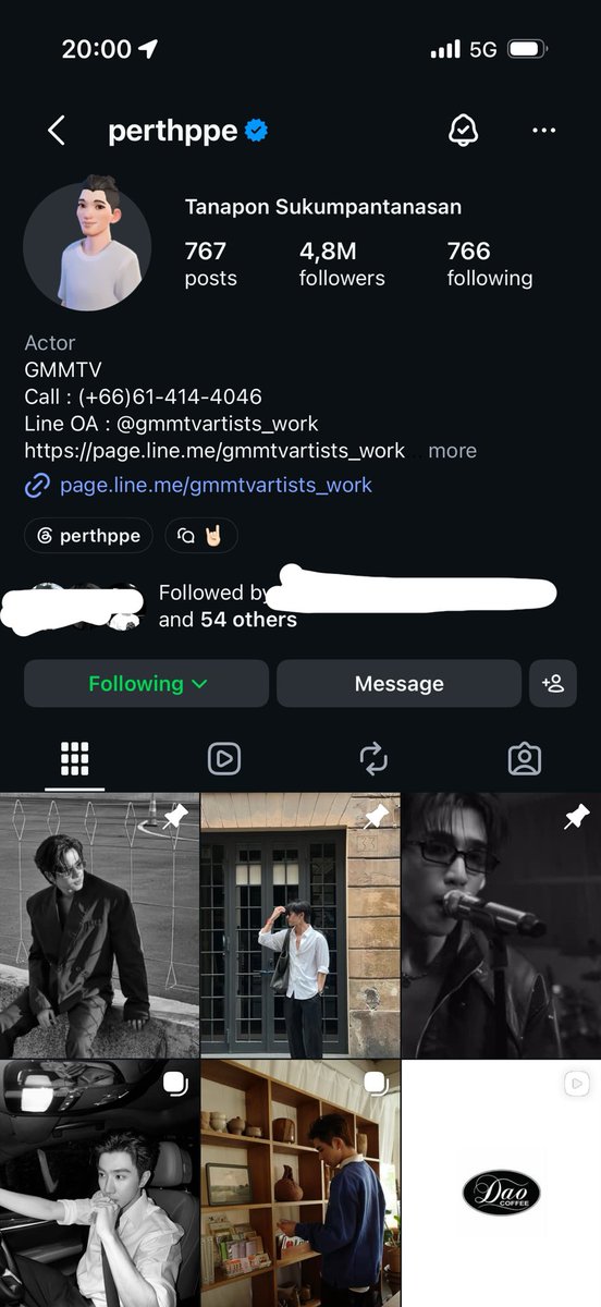 thsantagirl's tweet photo. hours later and im still laughing sooooo hard at this 

@perthppe explain yourself? 😭 https://t.co/xyrJrmAycs