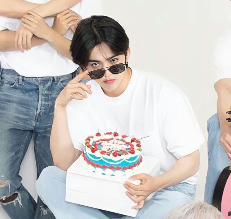 y_jhS2's tweet photo. #난_언제나_승철이편_생일축하해 
#Its_BOSS_SCOUPS_Day https://t.co/k3J9XIjzsc