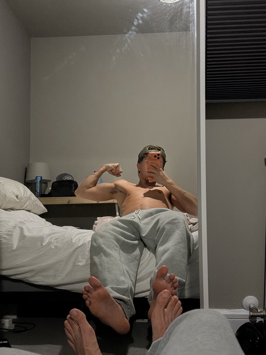 KingChase4u22's tweet photo. hey, come have some fun with me 💳😈 https://t.co/PhrJPi7Dwa