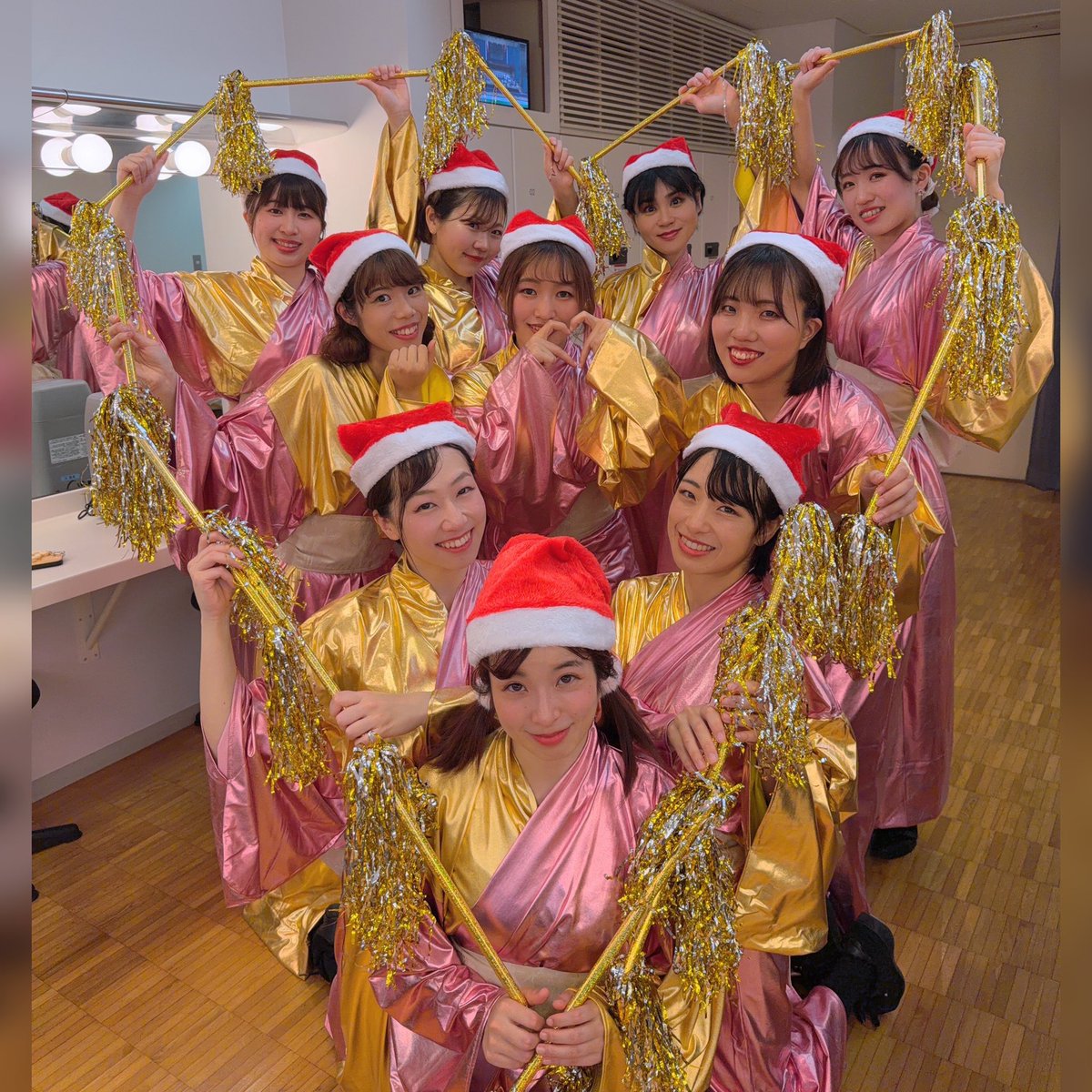 LoudhillProject's tweet photo. 🎆第48回 横内学区交通安全夏祭り🎆

#ラウドヒル計画 「 #ハイポジション 」が #夏祭り に出演決定✨

今年のテーマは…
🔥暑さを吹き飛ばす30分🔥

🎁じゃんけん大会
💃みんなで踊れる参加コーナー
もご用意！

17時50分～18時20分
静岡市立横内小学校にて❣️
ぜひ会場で一緒に盛り上がりましょう🔥 https://t.co/oaj6RHgNxa