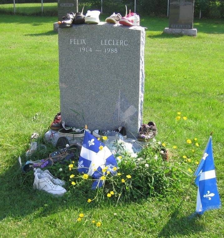 simontremblay81's tweet photo. En hommage à Félix Leclerc ( né le 2 août 1914 à La Tuque et décédé le 8 août 1988 à Saint-Pierre-de-l'Île-d'Orléans ) https://t.co/jI7hjqeeYf