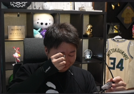 spatula_trade's tweet photo. たいちゃま泣いちゃった(;o;) https://t.co/qoNTQTexGU