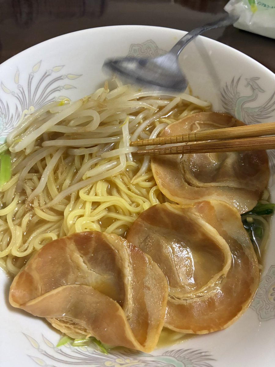 Ndw69q's tweet photo. #ヒカマーズ朝食 https://t.co/8S8dVrvOdj