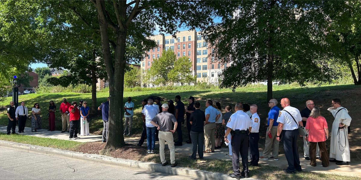 dcfireems's tweet photo. Sincere gratitude and appreciation to @CatholicUniv for conducting a campus safety walk on campus. 

As the fall semester begins later this month,  fire prevention/safety on campus is critical to keep students safe &amp; for us to become familiar with buildings/locations on campus. https://t.co/ziYMrKVbfS