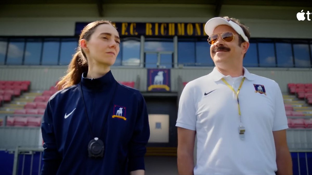 NangoCine's tweet photo. No sé cómo explicar lo que me produce TED LASSO.

Es una reacción química.

Sólo 5 minutos de la nueva temporada y es como respirar en un bosque de eucaliptos donde nunca se hace de noche y los árboles son algodón de azúcar. https://t.co/Xg1TgjD2VI