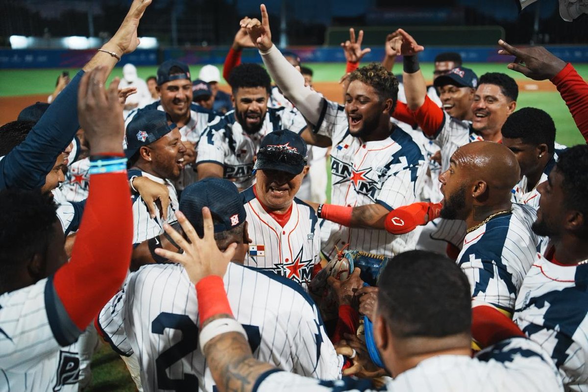 sgilsantiago's tweet photo. Panamá se lleva la MEDALLA DE ORO🏅del Béisbol de los Juegos Centroamericanos y del Caribe, al derrotar 1-0 a Nicaragua🇳🇮 en episodios extras. 

🇵🇦🇵🇦🇵🇦🇵🇦🇵🇦🇵🇦🇵🇦🇵🇦🇵🇦🇵🇦🇵🇦🇵🇦🇵🇦🇵🇦🇵🇦🇵🇦🇵🇦🇵🇦🇵🇦🇵🇦🇵🇦🇵🇦 https://t.co/QEoE30wWrb