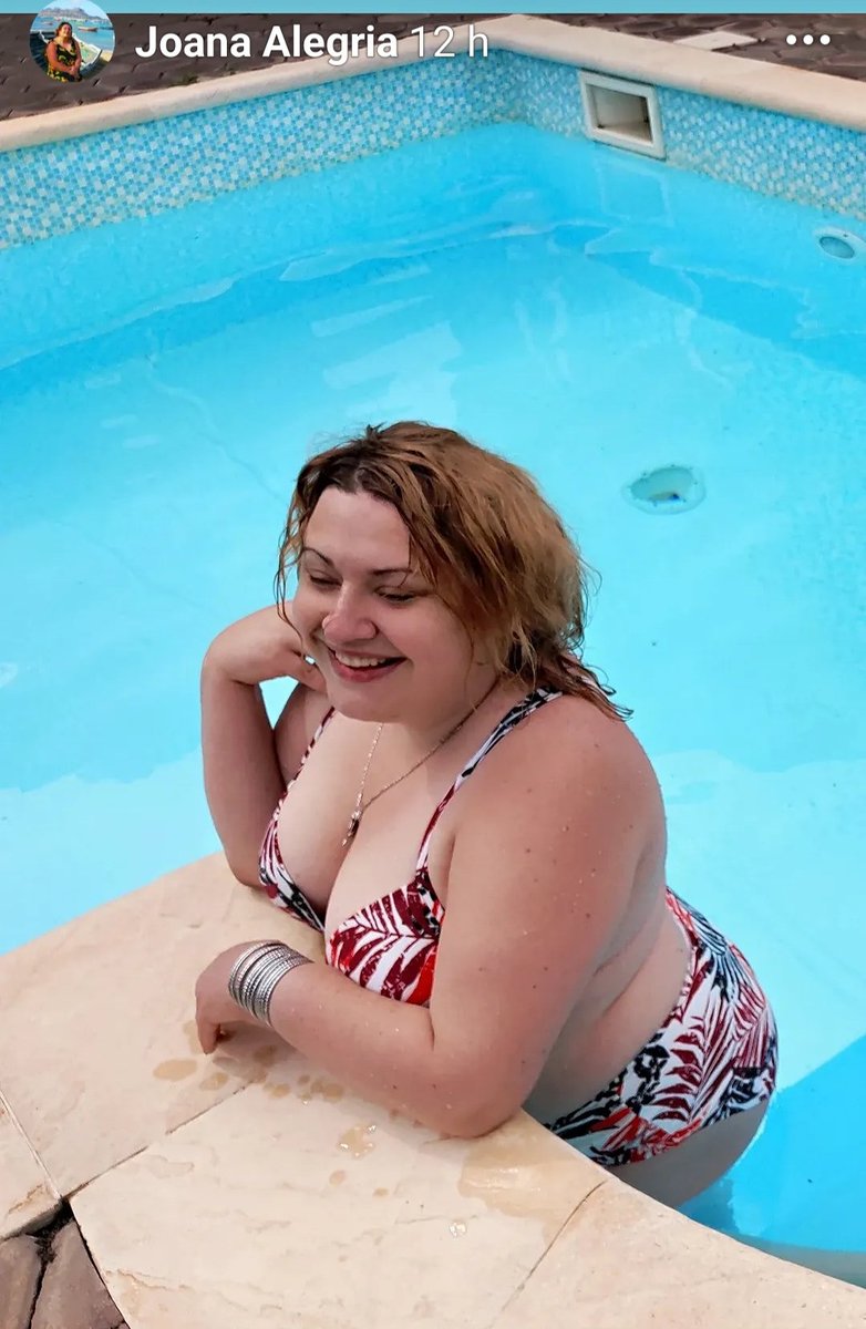 JoaoMaia2030's tweet photo. A Rita Matias contratou uma ucraniana residente em Portugal de nome Joana Alegria (https://t.co/u7tKD3R8jo) a qual faz videos no YouTube para impersonar uma falsa muçulmana. A badalhoca ainda não aprendeu que na internet tudo se sabe...😎 https://t.co/ym2H8VwtKh